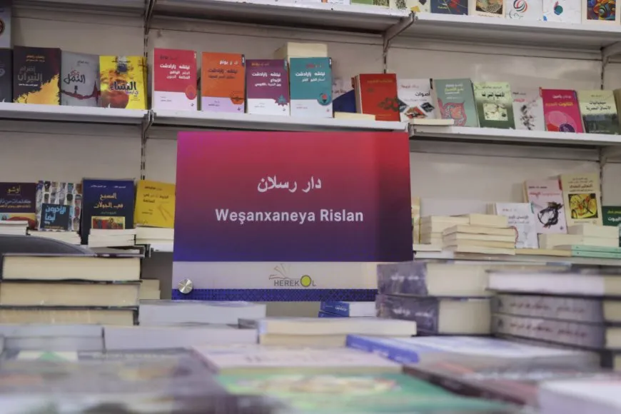 24 weşanxane ji derveyî Bakur û Rojhilatê Sûriyeyê beşdarî pêşangehê bûne
