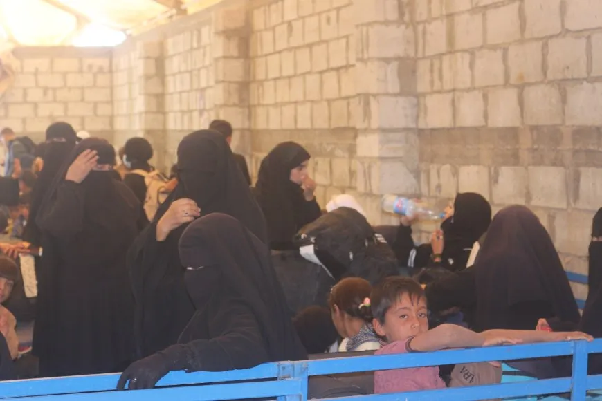 Ji kampa Holê 840 penaberên iraqî derketin