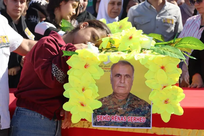 Şêniyên Dêrikê şehîd Rênas Serhed oxir kir