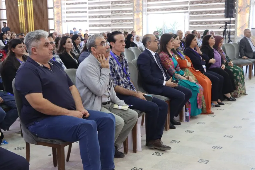 Konferansa komînan bi dawî bû