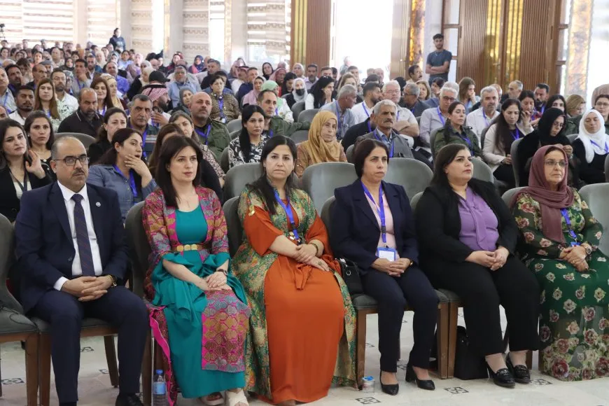 Konferansa komînan bi dawî bû