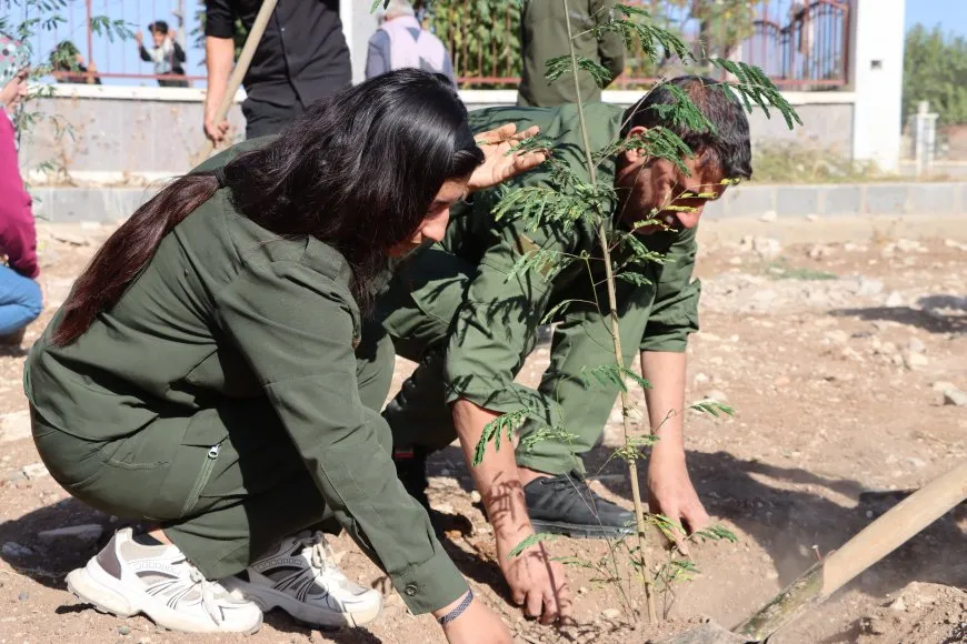 Berxwedêrên Kobanê li Muzexaneyê hatin bi bîranîn