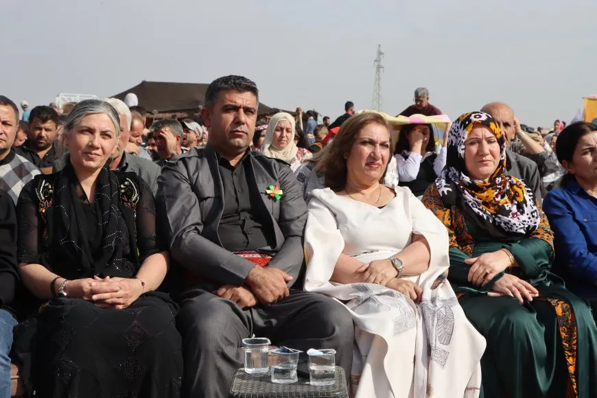 Festîvala Çanda Neteweya Demokratîk ruhê pirrengiya gelê herêmê nîşan da