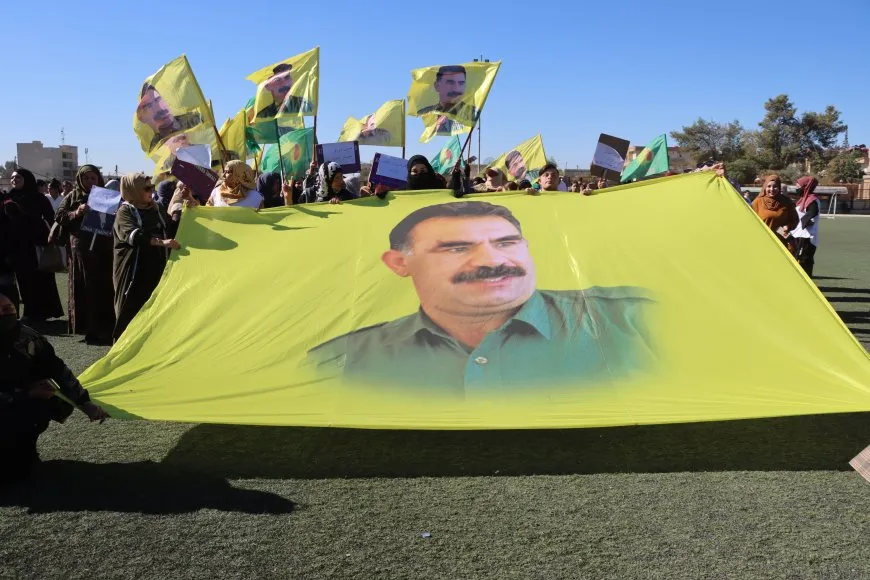 Bi hezaran jinên 8 bajarên kantona Cizîrê ji Rêber Apo re azadî xwestin
