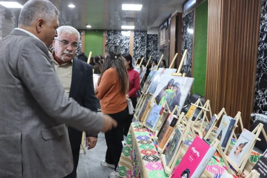 Li Zanîngeha Kobanê bi boneya 1ˊê Mijdarê panel