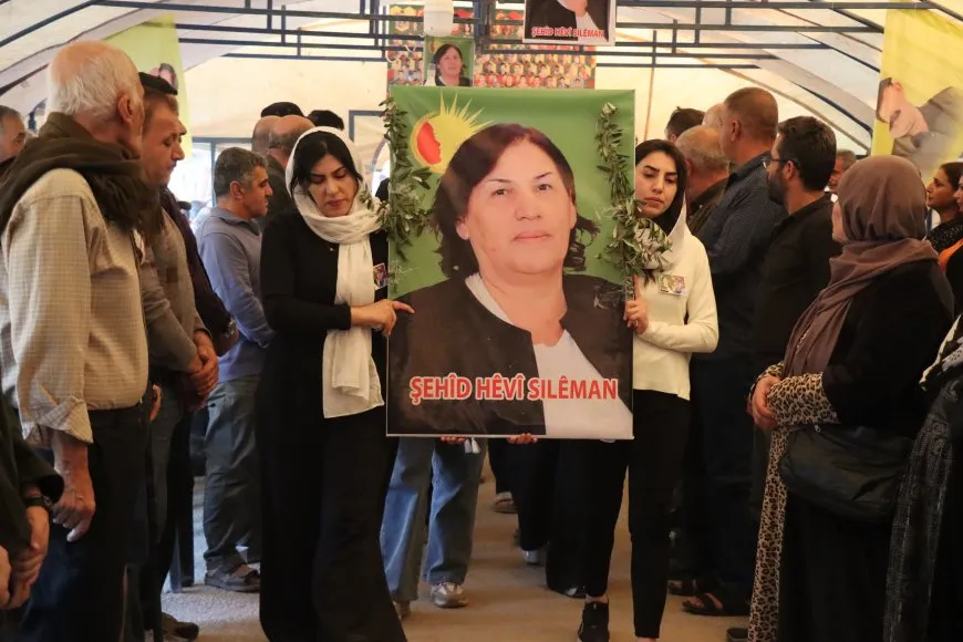 Ji merasma sersaxiyê ya şehîd Hêvî Silêman: Şehîd sembola jina têkoşer bû