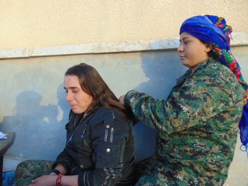 Dîmen û wêneyên destana Kobanê