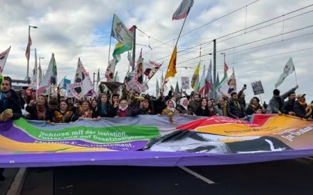 Ji meşa Kolnê: Azadiya Rêber Apo misogerkirina aştiya Rojhilata Navîn e
