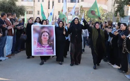 Şêniyên kantona Cizîrê sersaxî da malbata şehîd Bêrîvan Kutlu