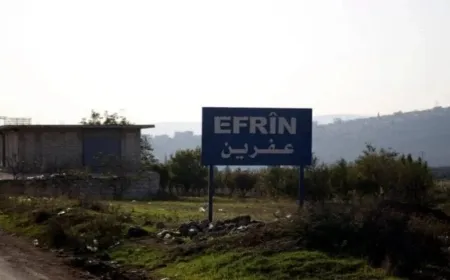 Koçberên ji Efrînê: Em dixwazin bi hêza xwe ya parastinê re vegerin Efrînê