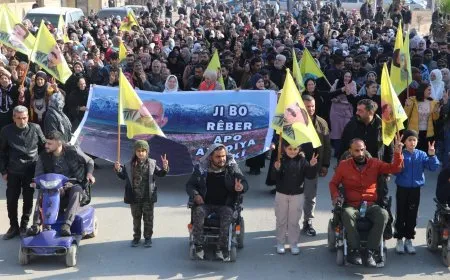 Şêniyên Hesekê û koçberan azadiya fîzîkî ya Rêber Abdullah Ocalan xwest