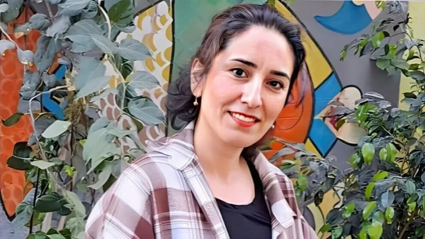 Li Îranê 15 sal cezayê girtîgehê li mamoste Furug Xusrevî hate birîn
