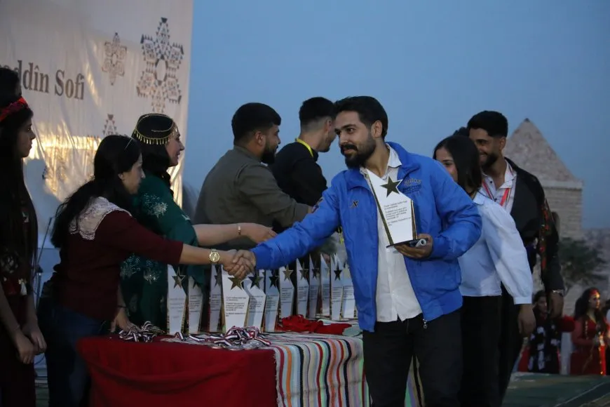 Festîvala Şehîd Hogir a 4ˊemîn bi xelatkirinê dawî bû