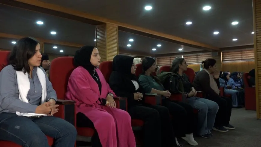 Jinên Zenûbiya civînek girseyî li Dêrazorê organîze kir