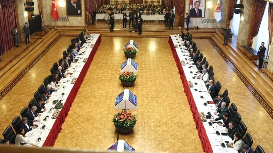 Civîna sibe ya komîsyonê ya bi rojeva serdana Rêber Apo hat taloqkirin