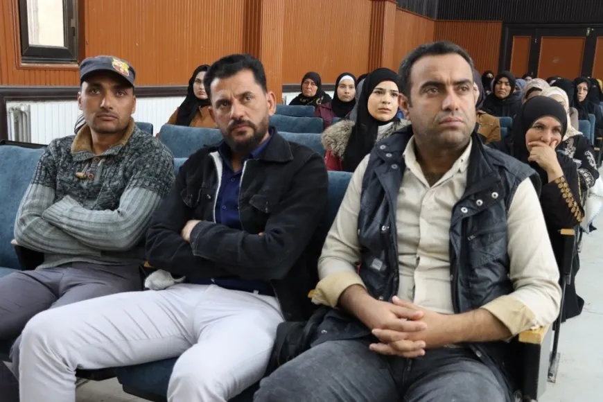 Li Dêr Hafirê Konferansa Komînan; pêşxistina xizmetguzarî û rola civakî