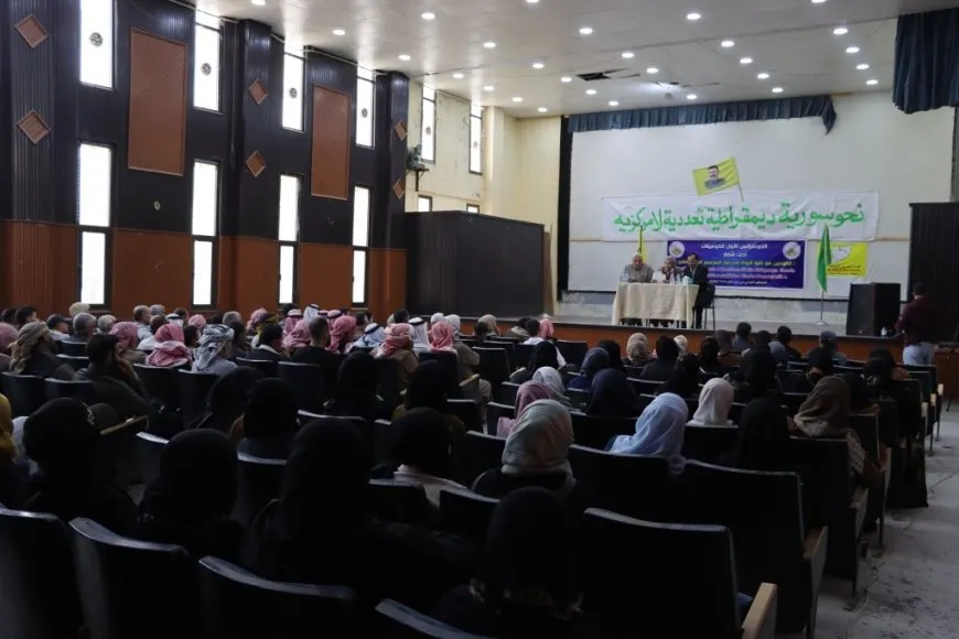 Li Dêr Hafirê Konferansa Komînan; pêşxistina xizmetguzarî û rola civakî