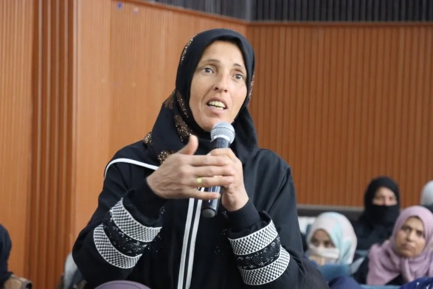 Li Dêr Hafirê Konferansa Komînan; pêşxistina xizmetguzarî û rola civakî
