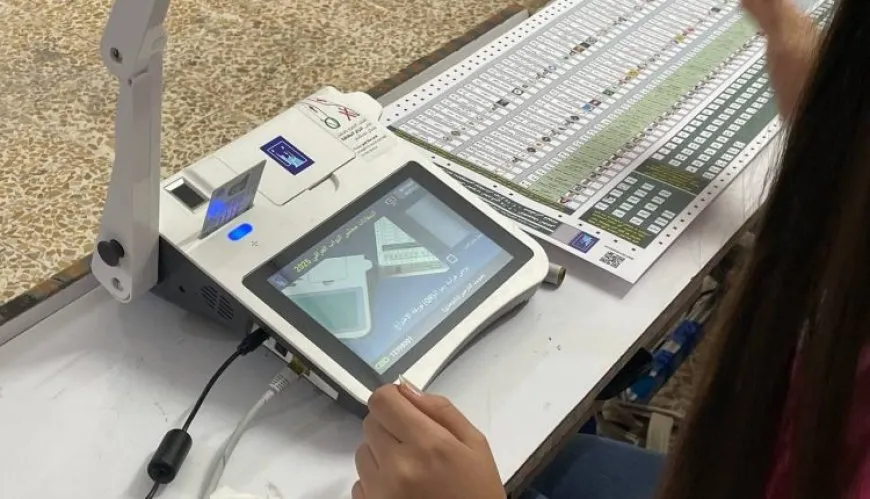 Hilbijartinên li Iraqê: Jimartina bi destan û elektronîk heman encam da