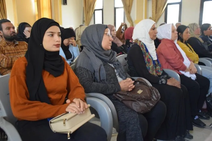 Li Reqayê panela rola jinan di avakirina Sûriyeya demokratîk de