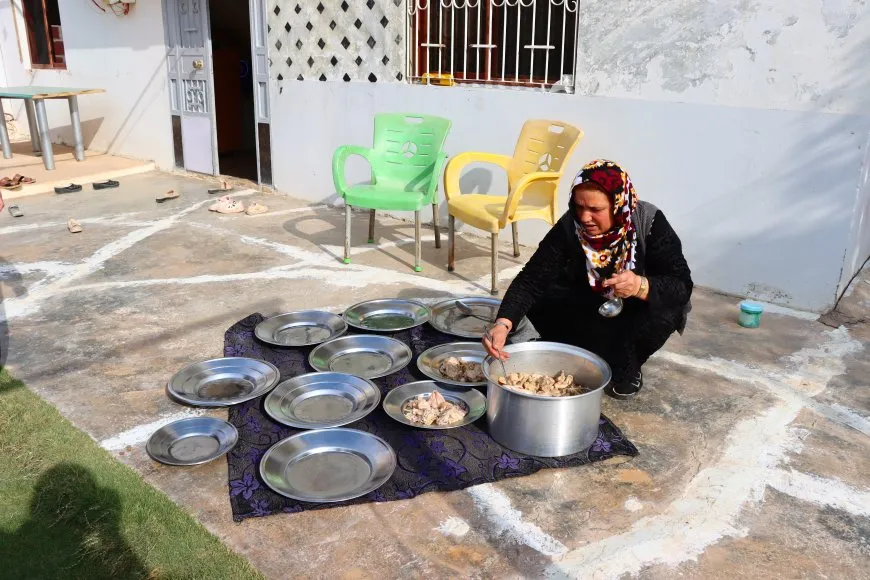 Şêniyan rêûresma zêw li dar xist