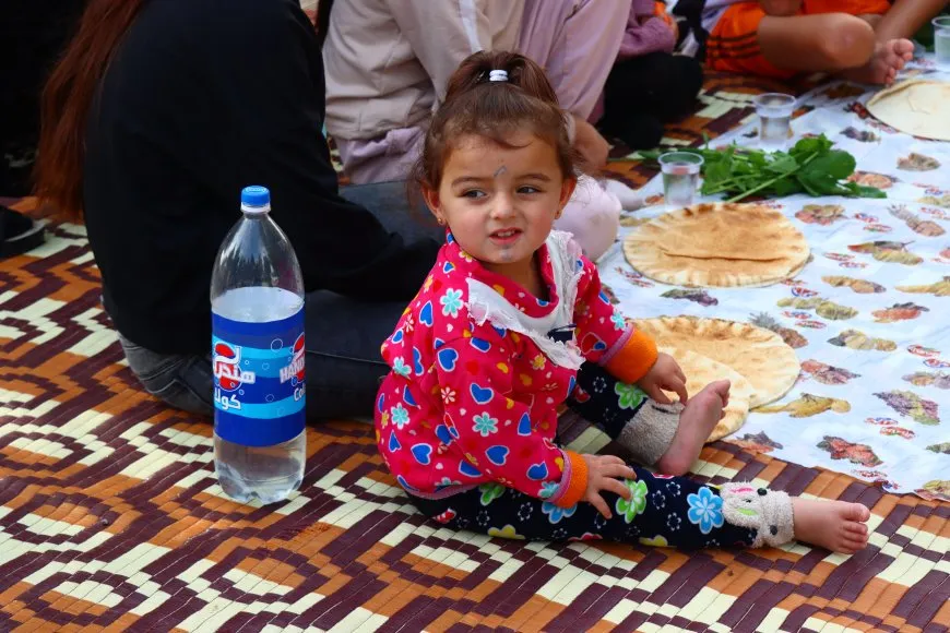 Şêniyan rêûresma zêw li dar xist