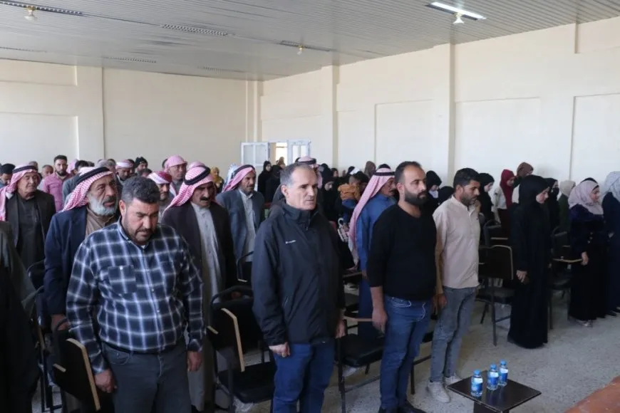 Li bajarê Curniyê yê Tebqayê Konferansa Komînan a 1ˊemîn hat lidarxistin