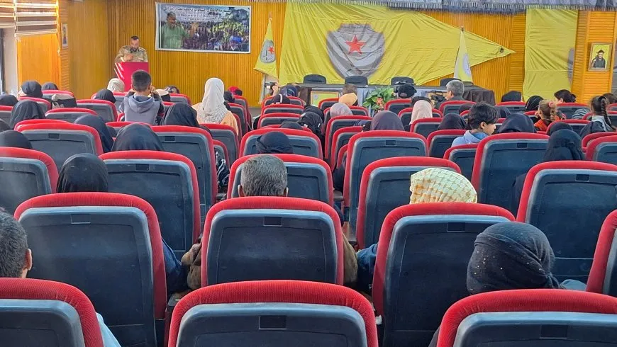 Hêzên Xweparastinê bi şênî û malbatên şehîdan ên Dêrazorê re civiyan