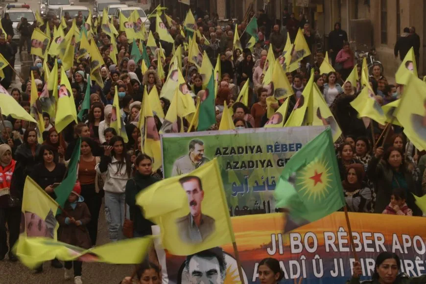 Xelkê Amûdê xwest mafê hêviyê yê Rêber Abdullah Ocalan pêk were