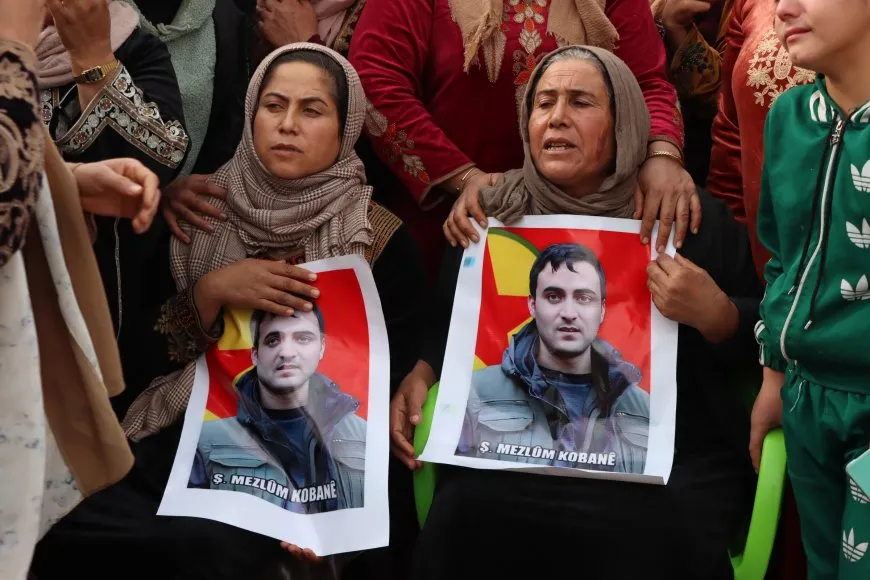 Sersaxî dan malbatên 2 gerîlayên şehîd