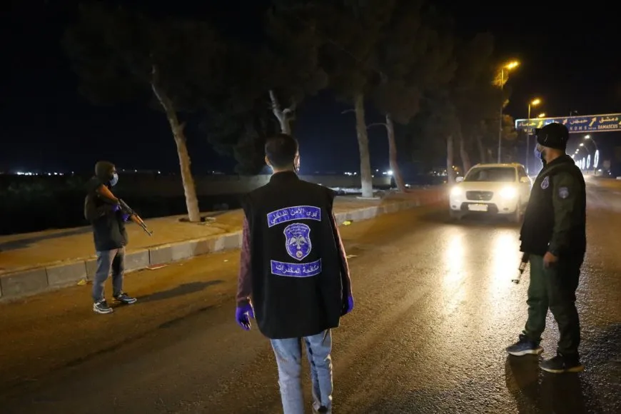Hêzên Ewlekariyê li dijî narkotîkê li Reqayê tevgereke ewlehiyê pêk anî