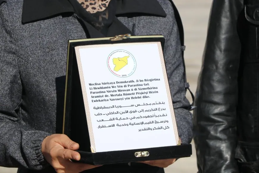 Hêzên Ewlekariya Hundirîn ên Helebê xelat kirin