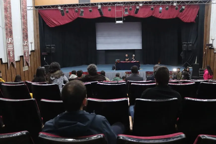 Di mîhrîcanê de nasname û bîrdanka dîtbarî hatin gotûbêjkirin