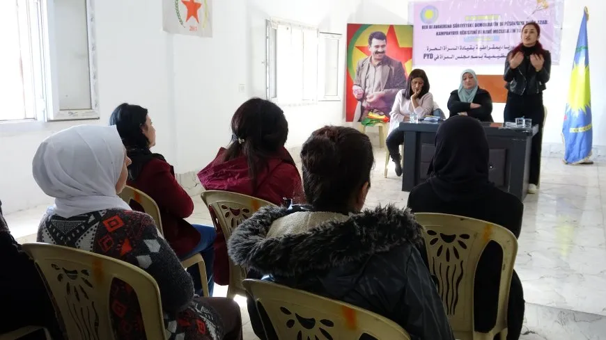 Di çalakiyên 25’ê Mijdarê de rêbazên têkoşînê hatin vegotin