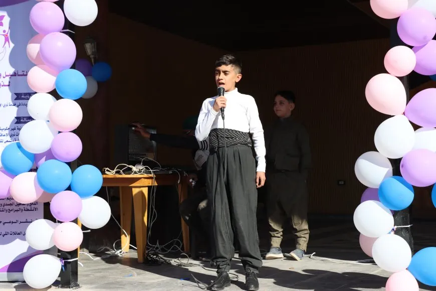 Bi boneya Roja Navneteweyî ya Zarokan li Qamişlo şahî hat lidarxistin