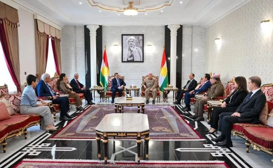 Mezlûm Ebdî û Îlham Ehmed li Duhokê bi Mesûd Barzanî re civiyan