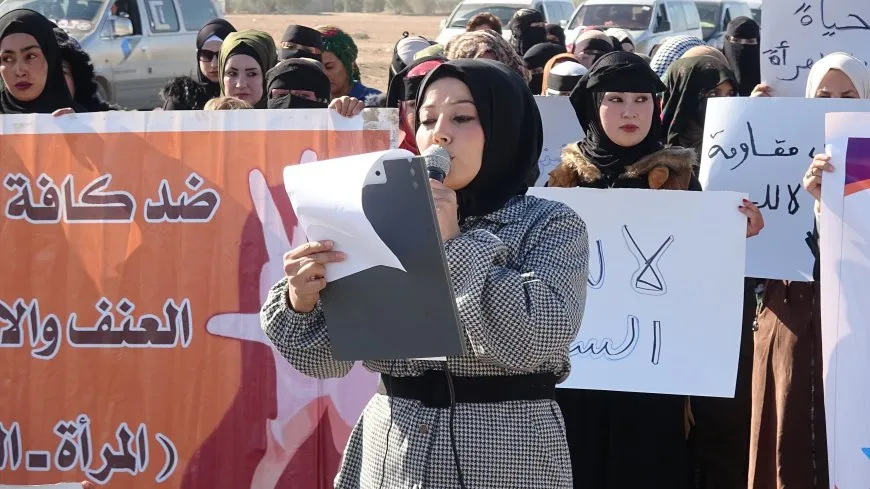 Kombûna Zenûbiya bi boneya 25’ê Mijdarê çalakî li dar xistin