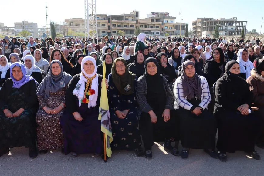 Bi sedan şêniyan sersaxî da malbata şervanekî HREˊyê