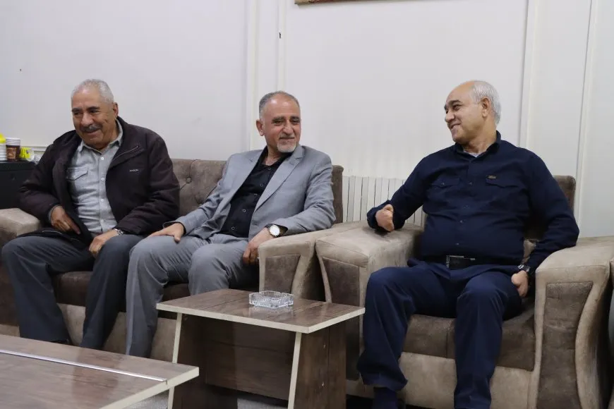 Şandeyek ji Civaka Êzidî Rêber Apo silav kir