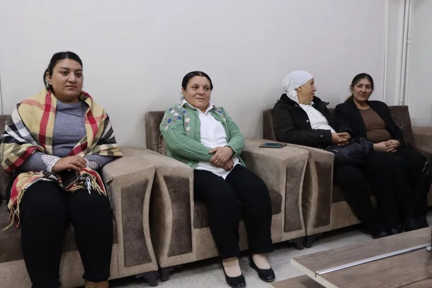 Şandeyek ji Civaka Êzidî Rêber Apo silav kir