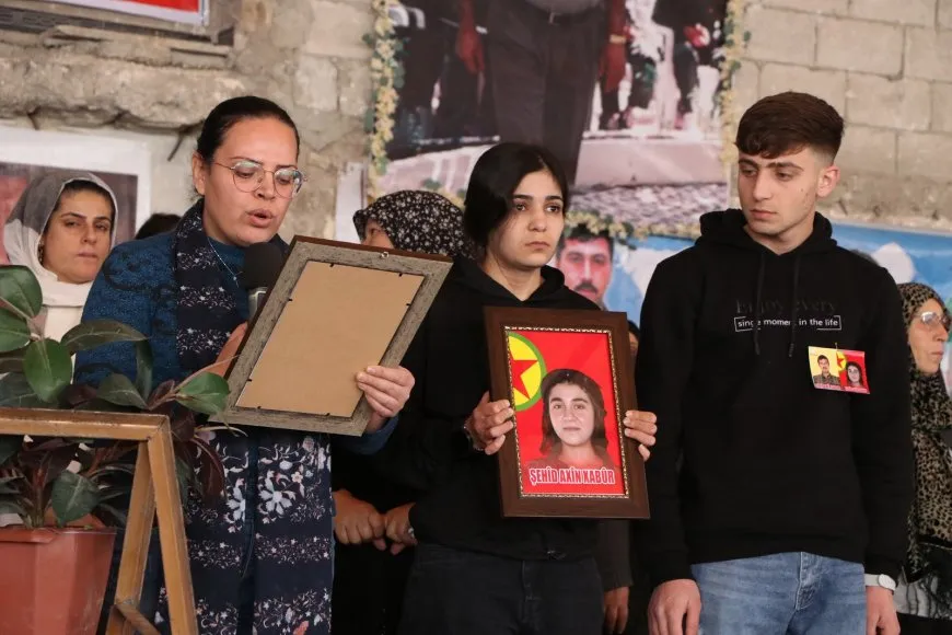 Li Helebê merasîma şehîd Axîn û şehîd Gabar