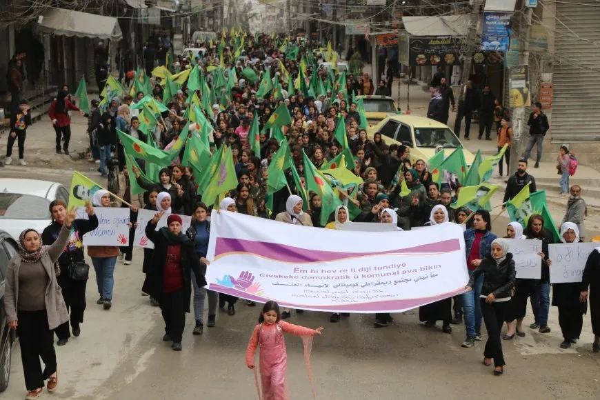 Li 5 navendan peyama 25ˊê Mijdarê: Em ji bo wekheviyê tê dikoşin