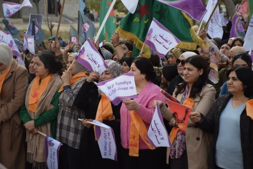 Li 5 navendan peyama 25ˊê Mijdarê: Em ji bo wekheviyê tê dikoşin