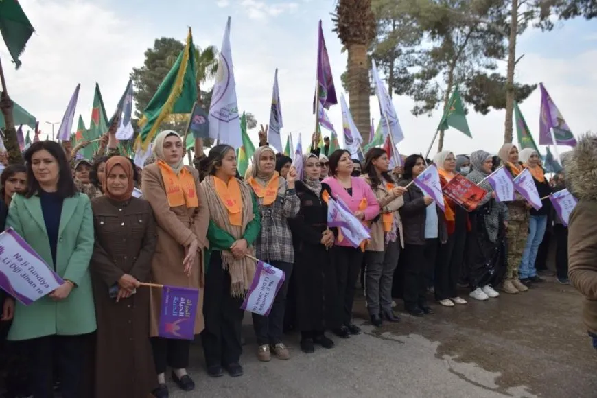 Li 5 navendan peyama 25ˊê Mijdarê: Em ji bo wekheviyê tê dikoşin