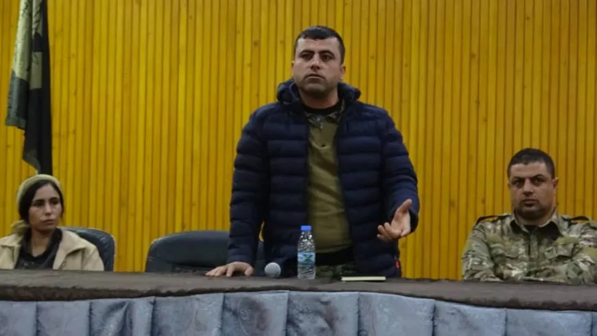 QSD’ê bi malbatên şehîdan li kantona Dêrazorê re civiya