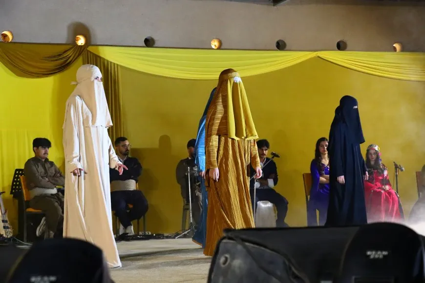 Li hemberî tundiyê huner bûye qada têkoşînê
