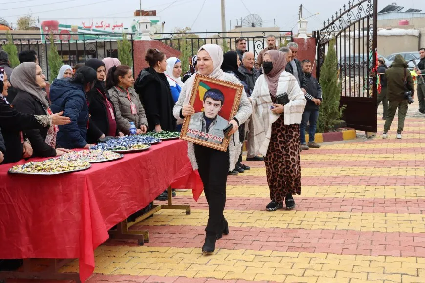 Li Qamişloyê 350 şehîd hatin bibîranîn