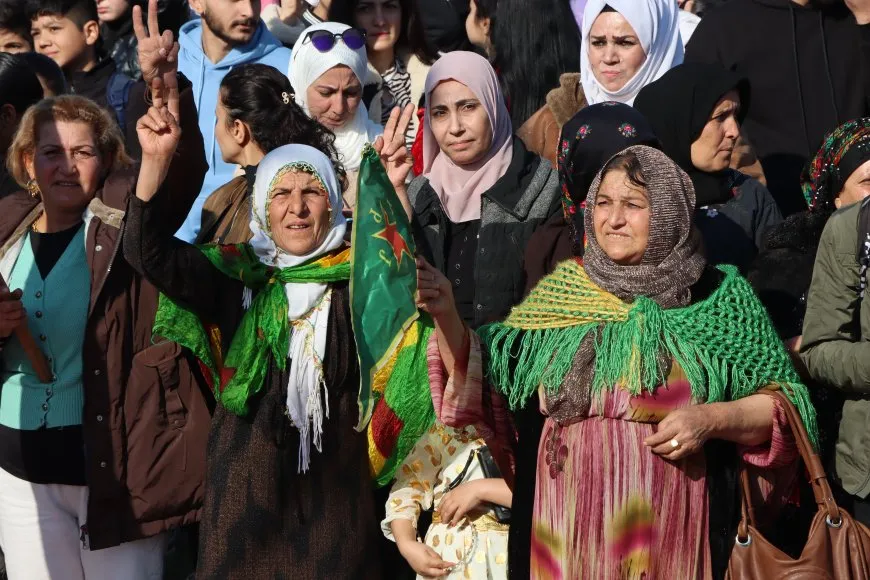 Li Qamişloyê şahiya Roja Berxwedana Neteweyî