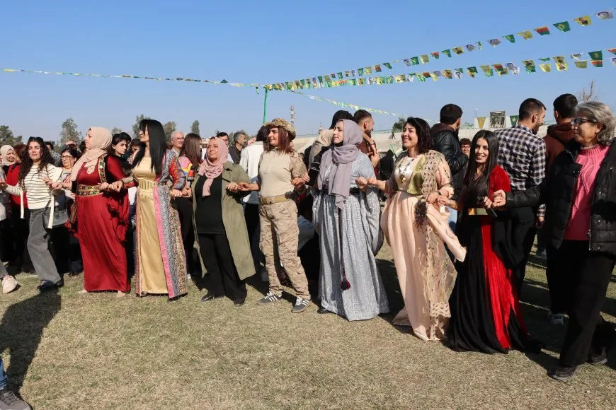 Li Qamişloyê şahiya Roja Berxwedana Neteweyî