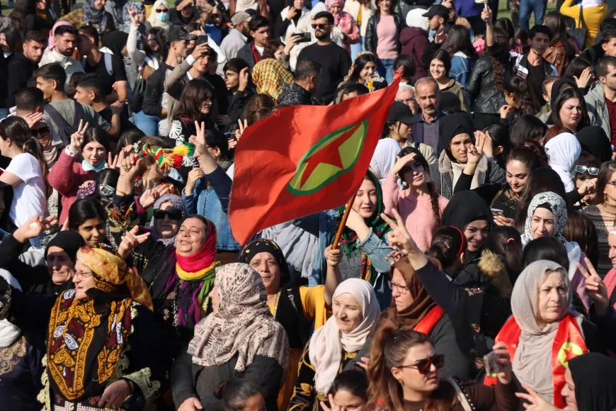 Li Qamişloyê şahiya Roja Berxwedana Neteweyî